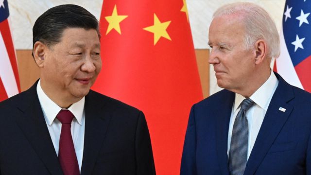Presiden China Xi Jinping (kiri) dan Presiden AS Joe Biden (kanan)